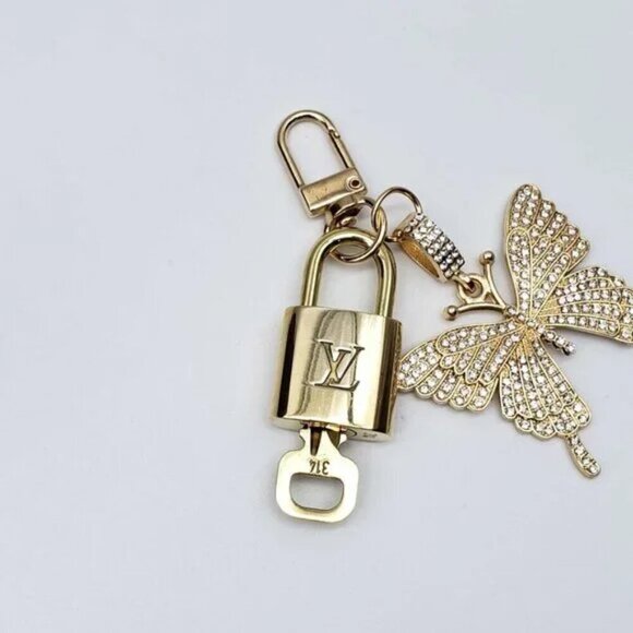 100% Auth Louis Vuitton Lock & Key with unbranded Bagcharm, Keycharm, Keychain - Picture 3 of 5